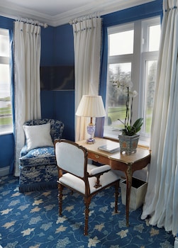 Room, Lake View (Corrib)