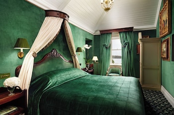 Room, Lake View (Corrib)