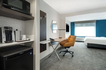 Suite, 1 King Bed with Sofa bed (Extra Space)