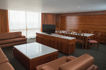 Superior Suite, 2 Queen Beds, City View, Tower