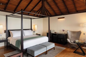 Saman Villa Suite with Pool