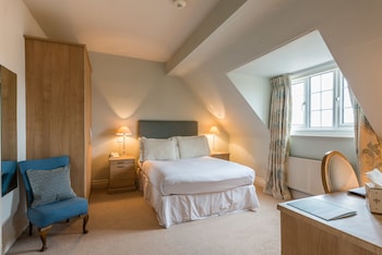 Standard Double or Twin Room (1 Adult)
