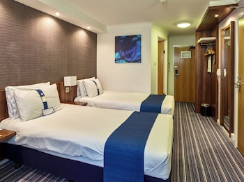Standard Room, 2 Twin Beds (Free Hot Breakfast)