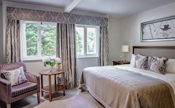 Classic Double or Twin Room in Bailbrook Court