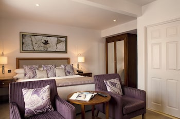 Executive King Bedded room in Bailbrook Court
