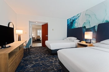 Suite, Multiple Beds, Mobility Accessible, Kitchenette
