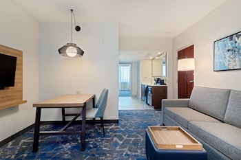 Room, 1 King Bed with Sofa bed, Mobility Accessible, Kitchenette