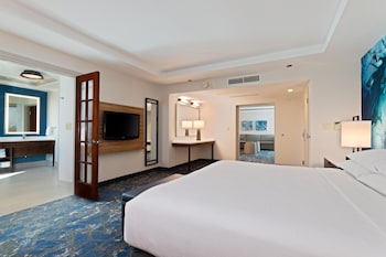 Presidential Suite, 1 King Bed, Kitchenette