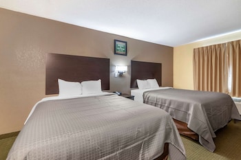 Standard Room, 2 Queen Beds, Non Smoking
