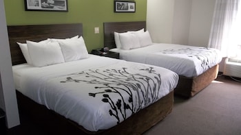 Standard Room, 2 Queen Beds, Non Smoking