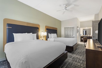 Suite, Multiple Beds, Kitchen