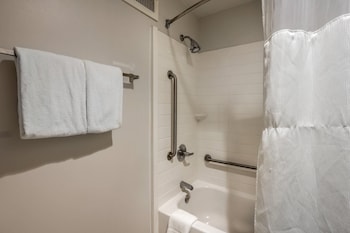Room, 1 King Bed, Accessible, Non Smoking (Accessible Tub)