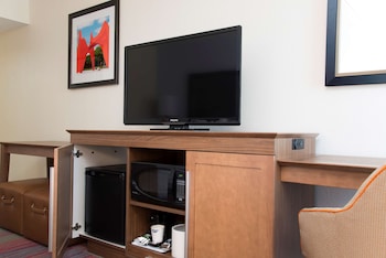 2 Queen Beds, Non Smoking, Room