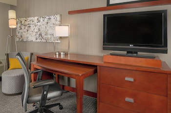 Suite, 1 Bedroom (Mobility Accessible, Tub)