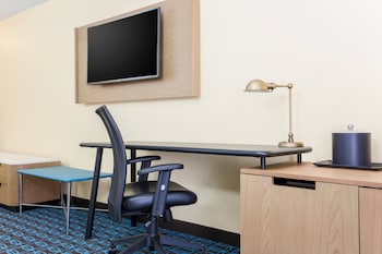 Executive Suite, 1 King Bed with Sofa bed