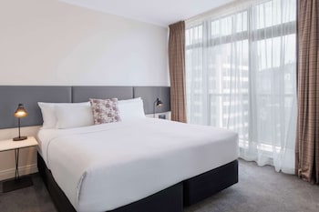 Premier Guest Room with City View