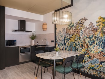 1 Bedroom Apartment with Terrace - 4 people