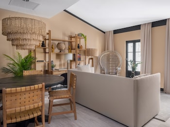 Apartment (Appartement Duplex Terrasse - 1 cham)