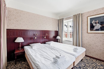 Superior Twin Room (Linna Building)