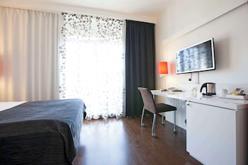 Superior Room, 1 Queen Bed (Sauna)