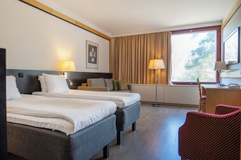 Comfort Twin Room, Lake View