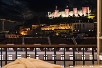 Double or Twin Room (Rossio and Castle View + Extra Bed)