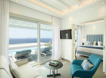 Grand Suite with Private Pool & Panoramic Sunset View-New Section