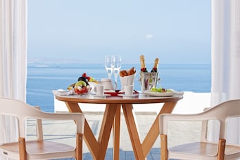 Signature Sea View Suite with private pool