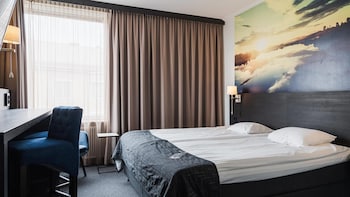 Room, 2 Twin Beds, Non Smoking (Standard Basic)