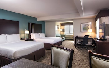 Suite, 2 Queen Beds, Accessible (Communications)