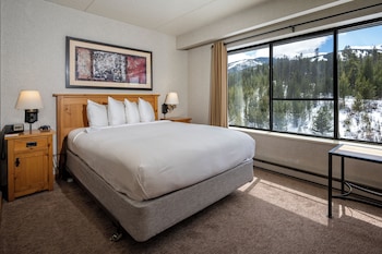 Suite, 2 Bedrooms, 2 Bathrooms, Mountainside
