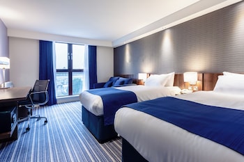 Standard Room, 2 Twin Beds (with Free Hot Breakfast)