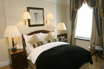 Club Room