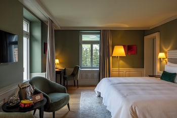 Corner Room Cresta with Balcony