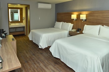 Standard Room, 2 Double Beds