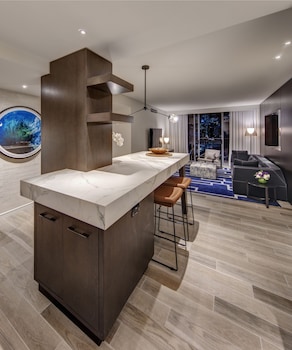 Three Bedroom Harbour View Suite
