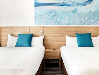 Deluxe Room, 2 Queen Beds