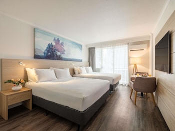 Deluxe Room, 2 Queen Beds