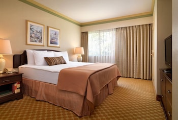 Suite, 1 King Bed, Non Smoking