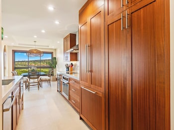 Condo, 2 Bedrooms (2102)