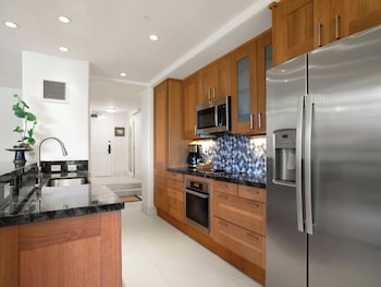 Condo, 2 Bedrooms, Ocean View (263)
