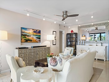 Condo, 2 Bedrooms, Ocean View (373)