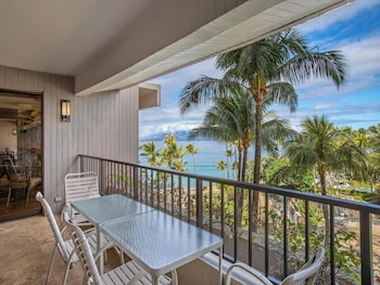 Condo, 3 Bedrooms (163)