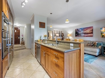 Condo, 2 Bedrooms (122)