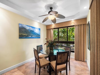 Condo, 2 Bedrooms (111)