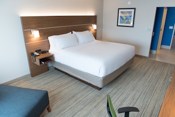 Standard Room, 1 King Bed, Accessible (Hearing)