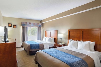 Standard Room, 2 Queen Beds, Non Smoking