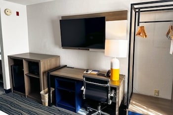 Room, 1 Queen Bed, Accessible, Non Smoking