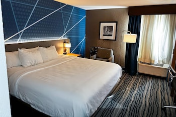 Standard Room, 1 King Bed, Non Smoking
