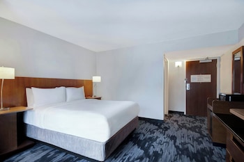 Room, 1 Queen Bed (Mobility/Hearing Accessible, Tub)